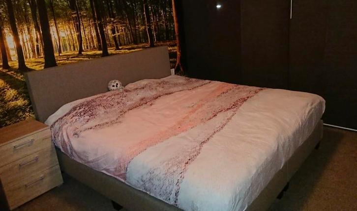 Boxspring beige 180x200, Huis en Inrichting, Slaapkamer | Boxsprings, 180 cm, Tweepersoons, Beige, Ophalen