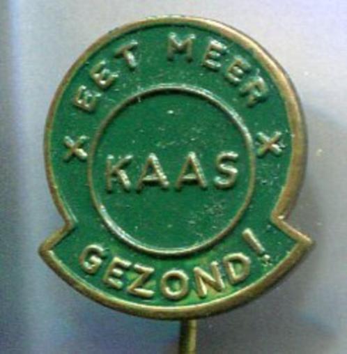 Eet meer kaas gezond groen op koper speldje ( K_131 ), Verzamelen, Speldjes, Pins en Buttons, Zo goed als nieuw, Speldje of Pin
