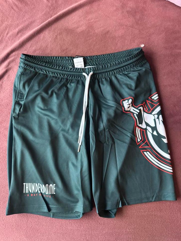 Thunderdome Korte Broek Maat L - Nieuw!, Kleding | Heren, Broeken en Pantalons, Nieuw, Maat 52/54 (L), Groen, Ophalen of Verzenden
