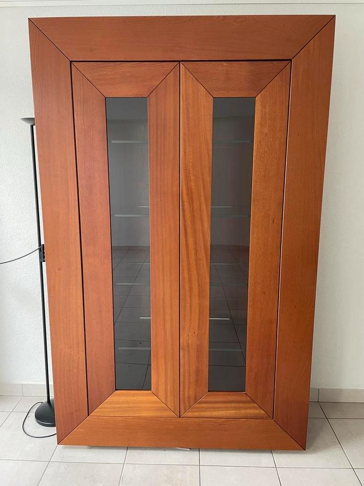 Prachtige Walnoten Vitrinekast met lichtjes, Huis en Inrichting, Kasten | Vitrinekasten, Gebruikt, 200 cm of meer, 100 tot 150 cm