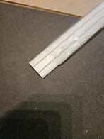 Metalen profiel - 3 meter - Zilver - Zelfklevend, Doe-het-zelf en Verbouw, Plinten en Afwerking, Ophalen, Kunststof, Nieuw, 250 cm of meer