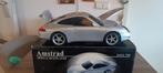 Model 911 met ingebouwde DVD speler en Versterker (UNIEK), Hobby en Vrije tijd, Modelauto's | 1:18, Ophalen of Verzenden, Zo goed als nieuw