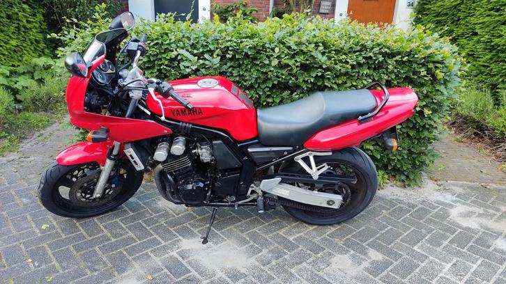 ️Yamaha FZS 600 Fazer RJ02 – 1998 – 30.734 km, Motoren, Motoren | Yamaha, Particulier, Naked bike, meer dan 35 kW, 4 cilinders
