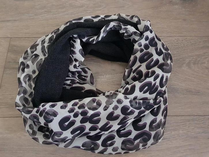 Sjaal voor dames -- één maat --, Kleding | Dames, Mutsen, Sjaals en Handschoenen, Gedragen, Sjaal, Ophalen of Verzenden