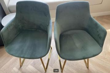 2 x Eetkamerstoel met armleuning merk Mowkan kleur SKY beschikbaar voor biedingen