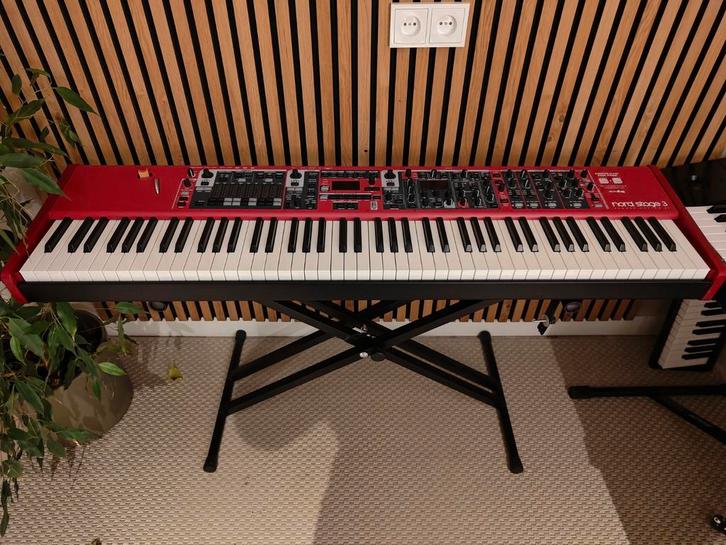 Nord Stage 3 HA88 - In topstaat, Muziek en Instrumenten, Synthesizers, Zo goed als nieuw, 88 toetsen, Overige merken, Met midi-aansluiting