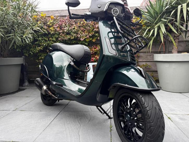 Vespa Sprint 2017 | Akrapovič - Zelioni - Polini, Fietsen en Brommers, Scooters | Piaggio, Nieuw, Overige modellen, Maximaal 45 km/u