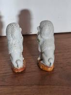 Twee 19e eeuwse hoerehondjes., Antiek en Kunst, Antiek | Keramiek en Aardewerk, Ophalen of Verzenden