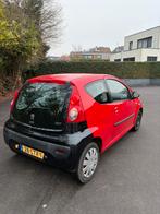 Peugeot 107 NIEUWE APK 1.0 12V 3DR 2007 Rood, Voorwielaandrijving, Stof, Zwart, USB