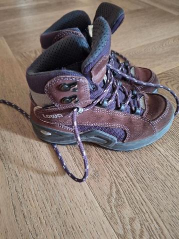 Wandelschoenen/ bergschoenen Lowa Kody ll gtx mid junior 31 beschikbaar voor biedingen