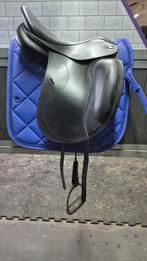Tekna dressuurzadel zwart 18inch, Dieren en Toebehoren, Paarden en Pony's | Zadels, Ophalen of Verzenden, Zo goed als nieuw, Dressuur