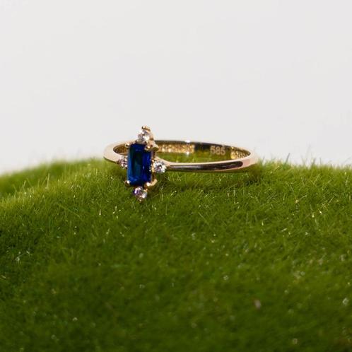 vintage 14 karaat gouden ring met spinel, Sieraden, Tassen en Uiterlijk, Ringen, Zo goed als nieuw, Dame, 17 tot 18, Goud, Goud