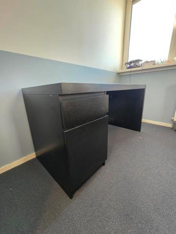 Zwart Ikea Malm bureau - afbeelding 3