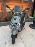 Piaggio zip 100cc geel kenteken, Fietsen en Brommers, Scooters | Piaggio, Ophalen, Gebruikt, Zip