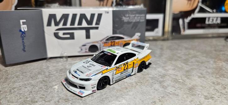1:64 Nissan silvia S15 Liberty Walk Silhouette MiniGT, Hobby en Vrije tijd, Modelauto's | Overige schalen, Nieuw, Auto, Ophalen of Verzenden