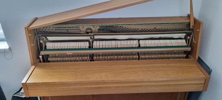 piano (oefenpiano), Muziek en Instrumenten, Piano's, Gebruikt, Piano, Bruin, Ophalen