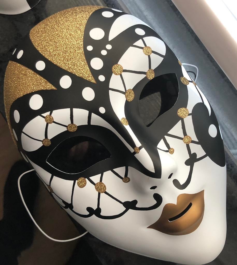 3 Maskers voor Carnaval of Decoratie, Ophalen, Zo goed als nieuw, Versiering, Carnaval