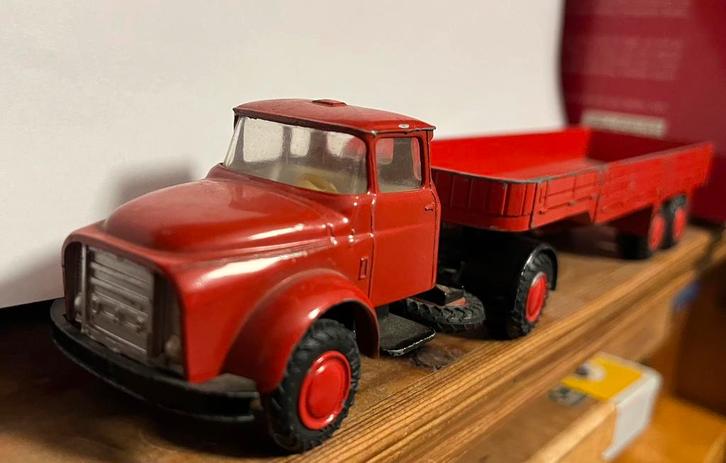 Lion Car DAF Torpedo, Hobby en Vrije tijd, Modelauto's | 1:50, Gebruikt, Bus of Vrachtwagen, Overige merken, Ophalen of Verzenden