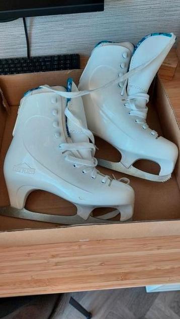 Dames schaatsen - maat 37 beschikbaar voor biedingen