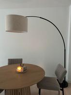 Vloerlamp Straluma beige kap en zwarte voetstuk, Ophalen, Zo goed als nieuw, 150 tot 200 cm