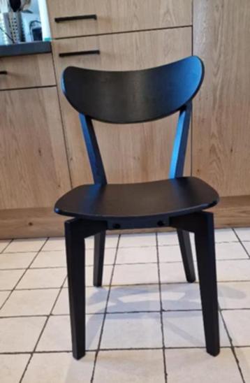  5 zwarte keukenstoelen  beschikbaar voor biedingen
