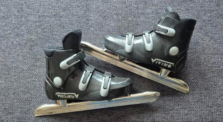 Viking Combinoren Schaatsen Maat 34, Sport en Fitness, Schaatsen, Gebruikt, Combinoren, Viking, Ophalen
