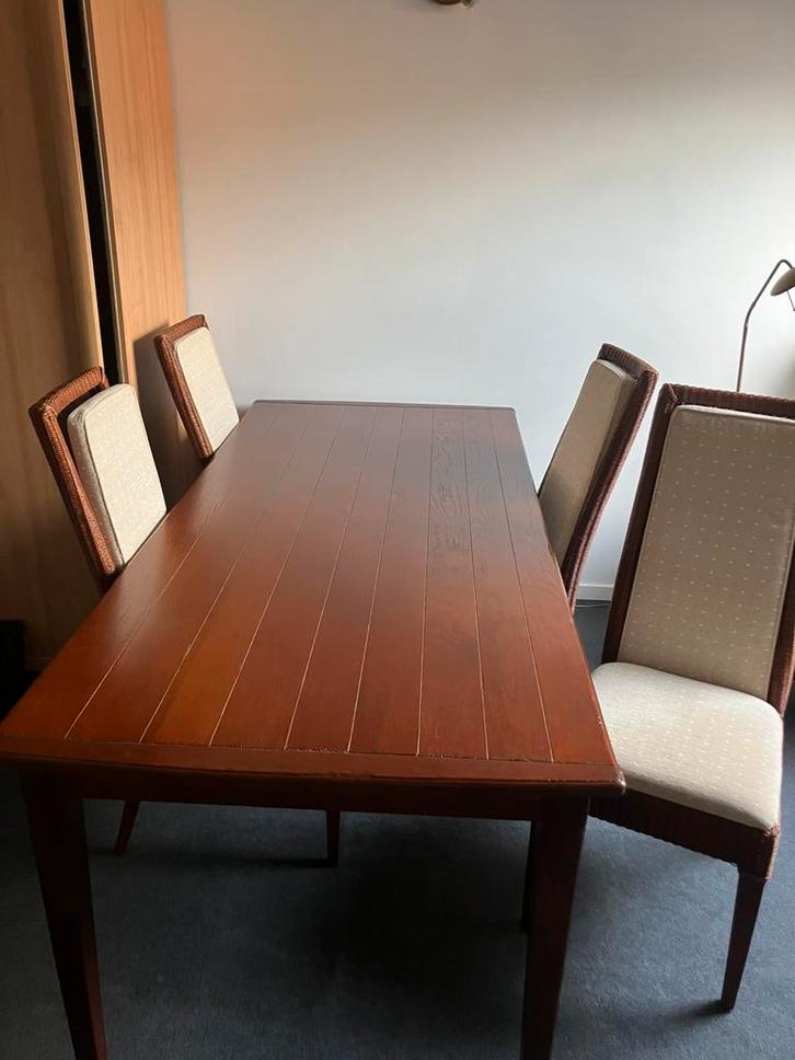 Mooie houten eettafel incl vier stoelen, Huis en Inrichting, Complete eetkamers, Zo goed als nieuw, 4 tot 6 stoelen, Ophalen