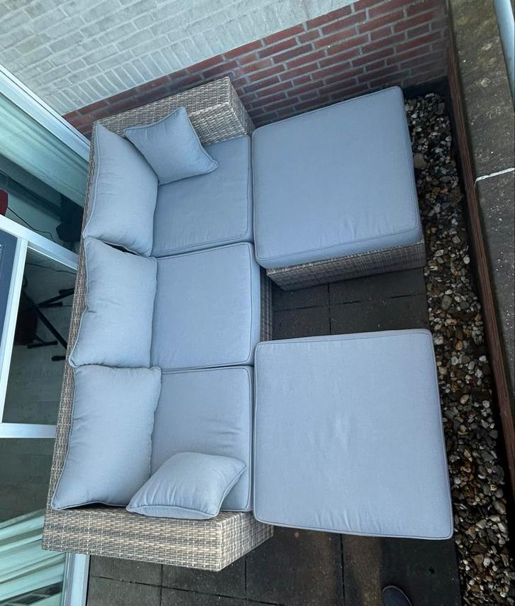 Loungebank set van kunststof rotan met kussens, Doe-het-zelf en Verbouw, Metselstenen, Gebruikt, Ophalen of Verzenden