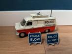 Dinky Toys Ford Transit Police Van. Politiewagen, Hobby en Vrije tijd, Modelauto's | 1:43, Ophalen of Verzenden, Gebruikt, Bus of Vrachtwagen