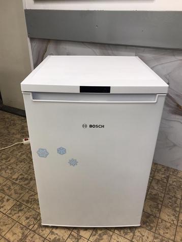 Te koop Bosch koelkast tafelmodel 55 X 85 Cm in TopStaat beschikbaar voor biedingen