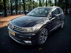 Volkswagen Tiguan 1.4 TSI Highline Business R l Automaat, 1800 kg, Euro 6, 4 cilinders, Zwart