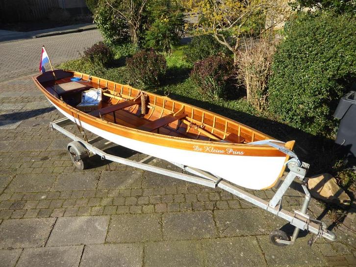 Klassieke roeiboot, Watersport en Boten, Roeiboten, Zo goed als nieuw, Hout, Met roeispanen of peddels, Met aanhanger of trailer
