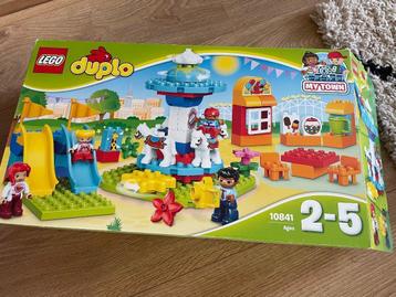 Duplo Kermis met Carrousel beschikbaar voor biedingen