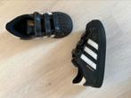 Adidas superstar toffe gympen 23 zwart, Jongen of Meisje, Ophalen of Verzenden, Zo goed als nieuw, Sportschoenen