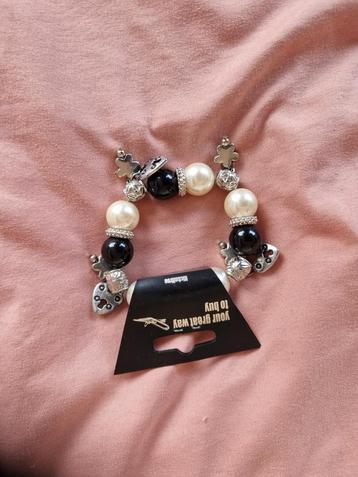 Leuke kralenarmband - Zwart & Wit beschikbaar voor biedingen
