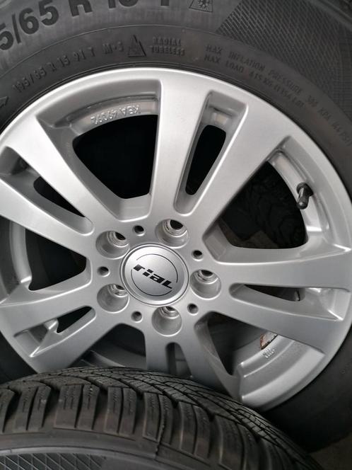 Volkswagen Golf, Caddy velgen met winterbanden 15 inch, Auto-onderdelen, Banden en Velgen, Banden en Velgen, Zomerbanden, 19 inch