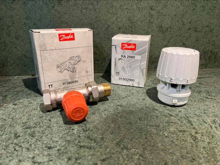 Danfoss thermostatische radiatorkraan, Doe-het-zelf en Verbouw, Verwarming en Radiatoren, Zo goed als nieuw, Thermostaat, Minder dan 30 cm