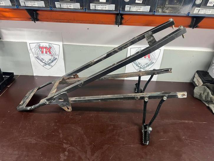 Drd pro subframe met voetsteuntjes, Fietsen en Brommers, Brommeronderdelen | Algemeen, Gebruikt, Frame, Ophalen