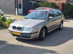 Skoda Octavia 1.6 Combi 75KW 2007 Beige, Voorwielaandrijving, 1195 kg, 4 cilinders, Beige