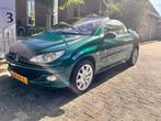 Peugeot 206 CC 1.6-16V Roland Garros (bj 2004), Voorwielaandrijving, Gebruikt, 4 cilinders, 4 stoelen