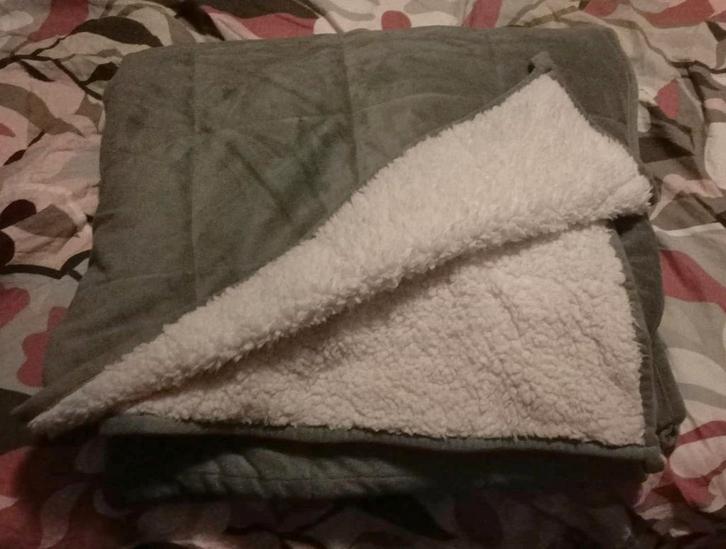 Verzwaringsdeken antraciet/ wolwit teddy. 152cmx203cm, Huis en Inrichting, Slaapkamer | Beddengoed, Zo goed als nieuw, Deken of Dekbed