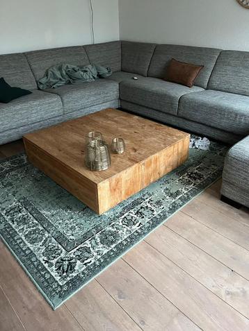 Salontafel beschikbaar voor biedingen