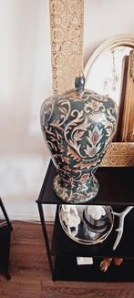 Grote vaas/urn, d.groen/goud Temptation hand painted China, Aardewerk of Porselein, Ophalen of Verzenden, Zo goed als nieuw, Minder dan 50 cm
