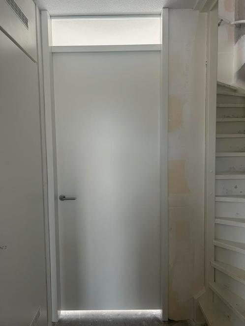 Stalen kozijn met opdekdeur, Doe-het-zelf en Verbouw, Deuren en Horren, Nieuw, Binnendeur, 215 cm of meer, 80 tot 100 cm, Ophalen