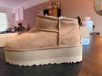 Uggs Classic Ultra Mini Platform - Maat 40, Ophalen of Verzenden, Nieuw, Bruin, Lage of Enkellaarzen