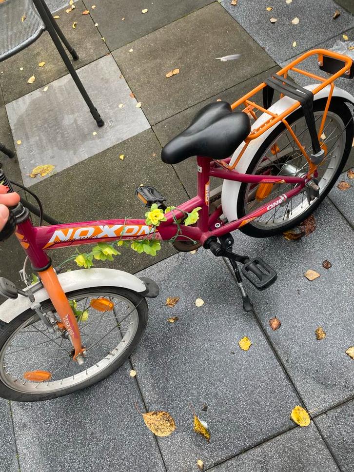 Leuke Noxon kinderfiets 16 inch, Fietsen en Brommers, Fietsen | Meisjes, Gebruikt, 16 inch, Handrem, Ophalen