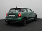 MINI 3-deurs Cooper Classic + Sportstoelen + PDC + LED + 16', Auto's, Mini, Voorwielaandrijving, Gebruikt, Euro 6, Met garantie (alle)