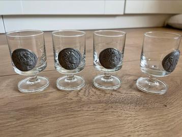 Shotglaasjes beschikbaar voor biedingen