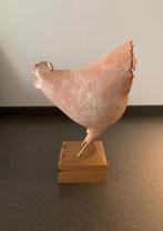 Keramiek kip - een unica van 'roze' klei., Ophalen