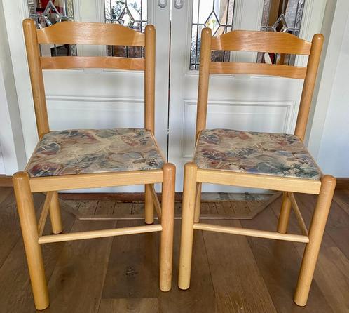 Set 2 vintage houten stoelen Scandinavisch stoffen zitting, Huis en Inrichting, Stoelen, Zo goed als nieuw, Twee, Hout, Stof, Bruin